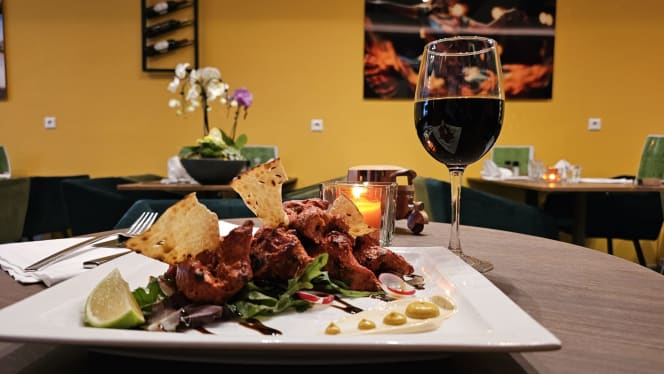 Elaichi indian restaurant - 1