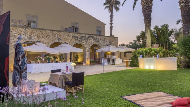 Hibiscus - Dimora Caiammari Luxury & Spa - 0