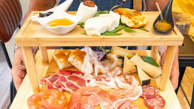 Le Petit Bistr96 - 1