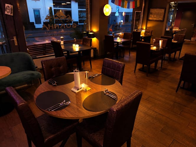 Gorkha Indiaas & Nepalees Familie Restaurant - 7