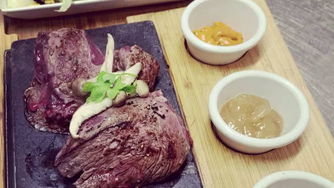 Steakstones Hot Rock Grill - 3