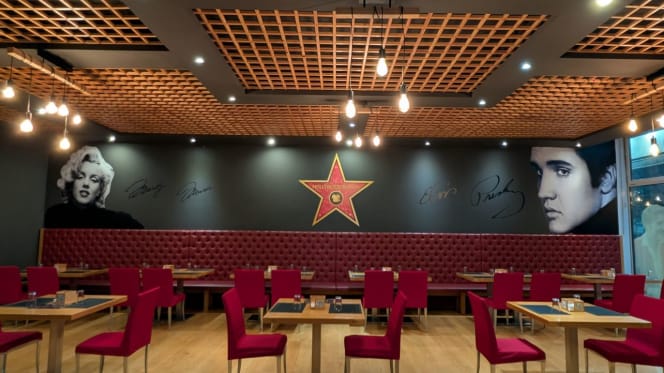 Hollywood Burger - 6