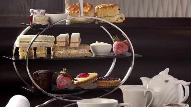 The Grill at the Mandolay - 5