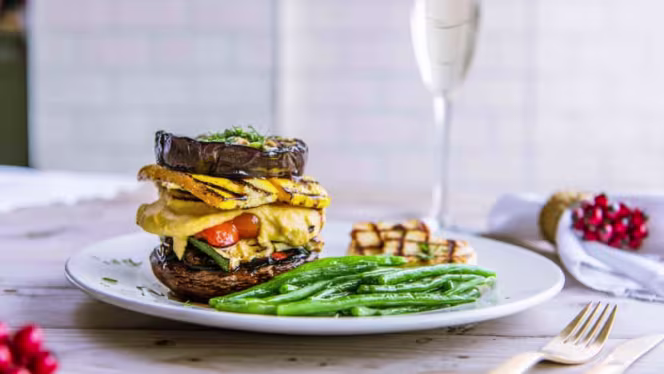 The Real Greek - Tower Bridge - 1