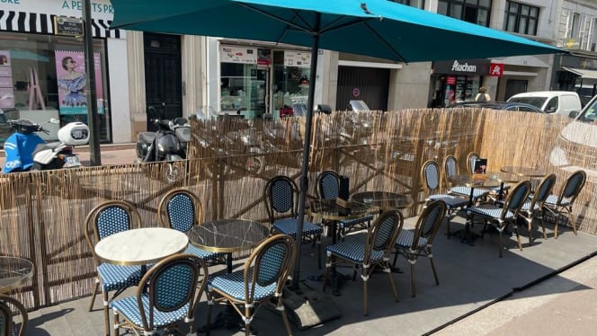Bistro 44 - 1