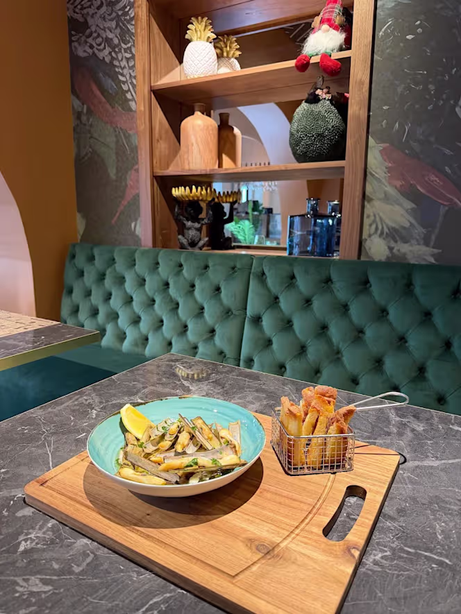 Rei Wamba Petisqueira - 3