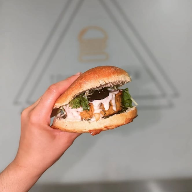 Tovog Burger - 8
