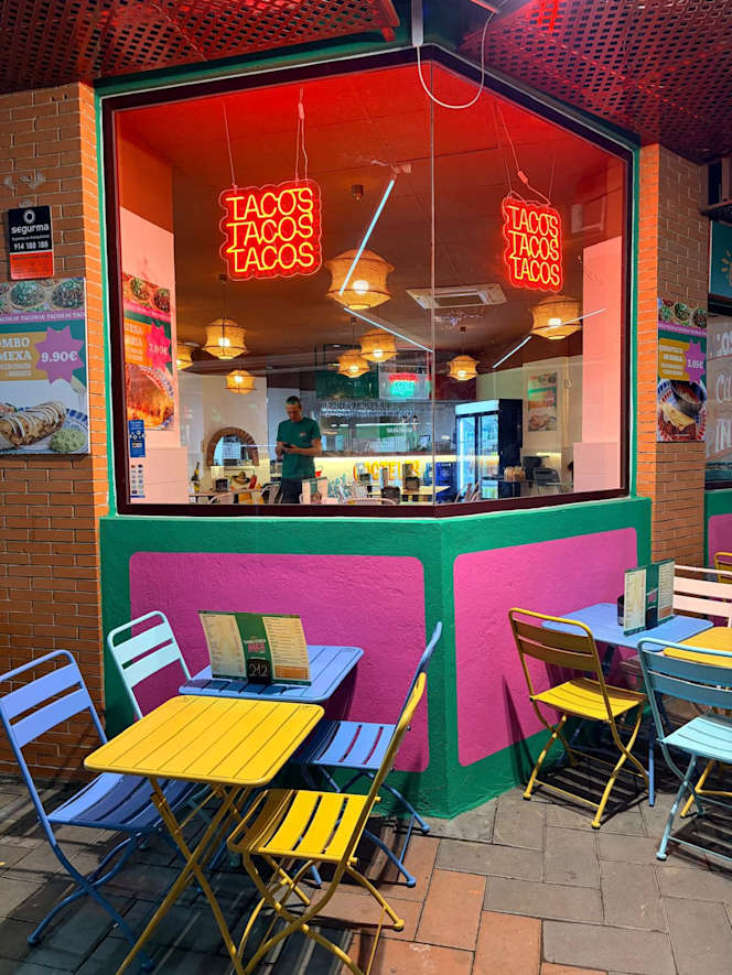 La Taqueria Mex Teatinos - 7