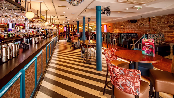 Slug & Lettuce Chester - 5