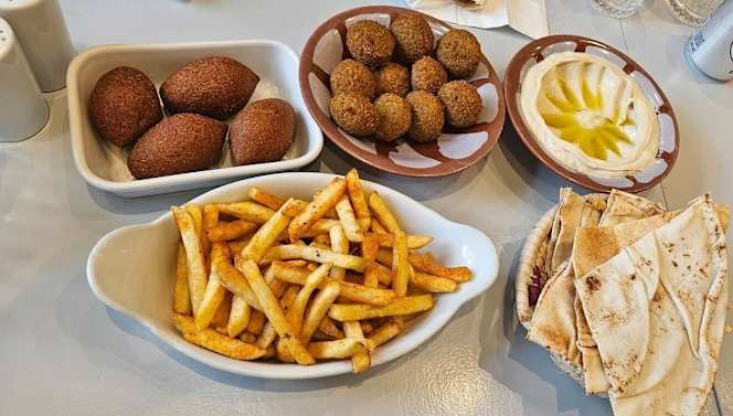 Shiraz Restaurant - 9