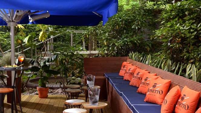 Carluccio's - Marriott Regents Park - 6