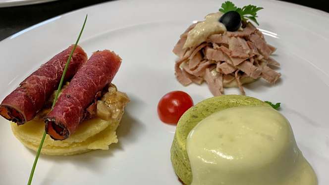 Viridian Restaurant & Gourmet Pizza - 5