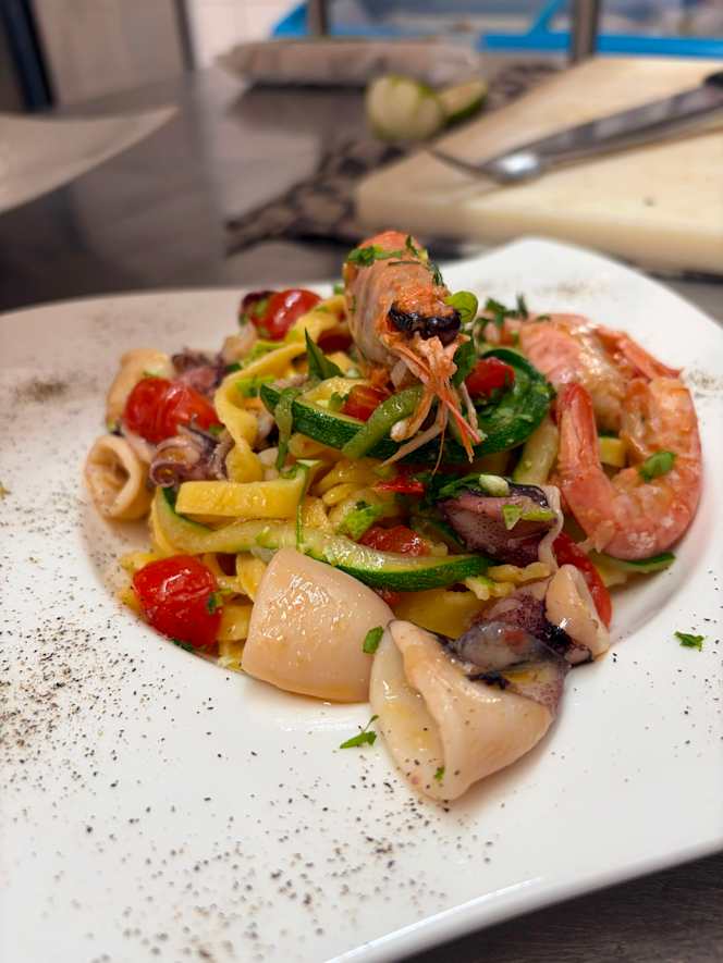 Epoca Lounge Bar Restaurant and Pizza - 0