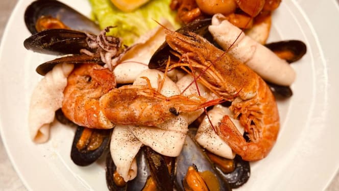 Ossi Di Seppia Ristorante-Pizzeria - 7