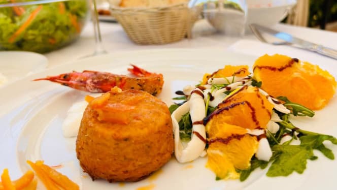 Ossi Di Seppia Ristorante-Pizzeria - 9