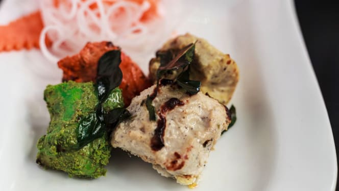 Cinnamon Lounge Indian Restaurant - 8