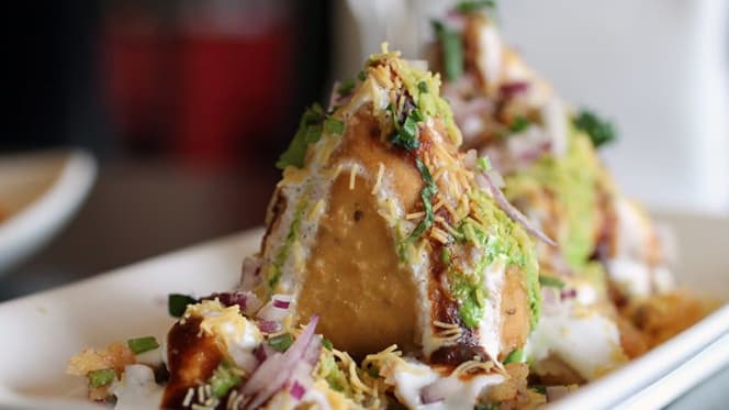 Cinnamon Lounge Indian Restaurant - 9