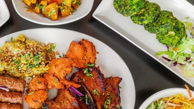 Cinnamon Lounge Indian Restaurant - 4