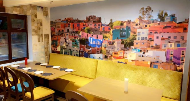 Jolly's Restaurant - 6