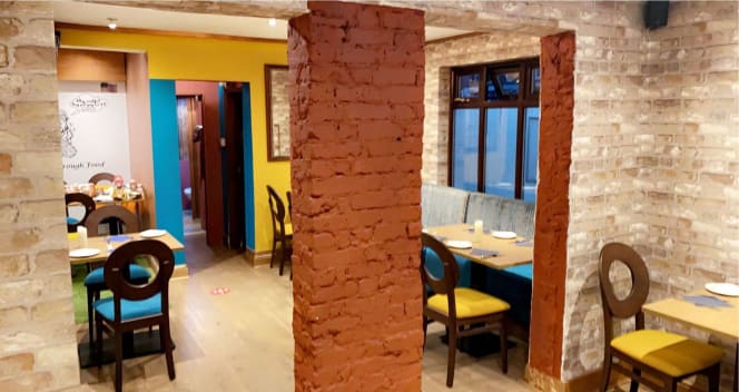 Jolly's Restaurant - 3