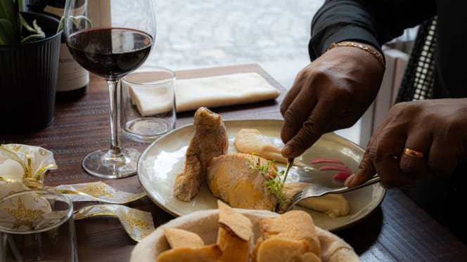 La Couvée - Paris - 1