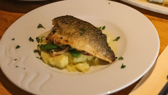 Oblique fusion dining - 0