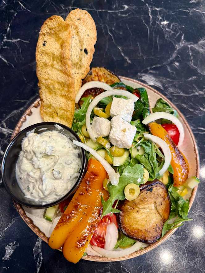 D'vine Bistro & Winebar - 5