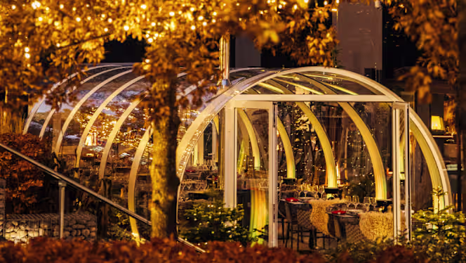 La Capsule by Moments - 0