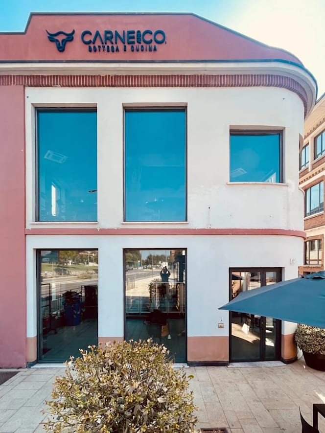 Carne and Co. - 5