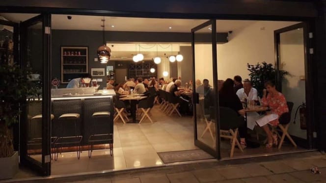 Capricho Portuguese Kitchen - 7