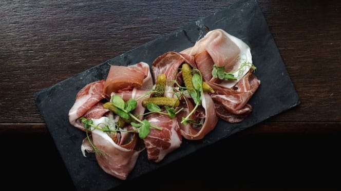 The Bleeding Heart Tavern Bar and Grill - 3