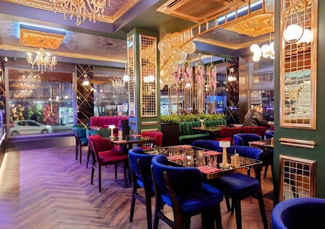 Saltanat Turkish Meze & Bar - 9