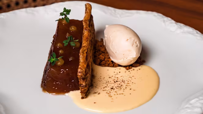 L’Égoïste Bar & Restaurant - 2