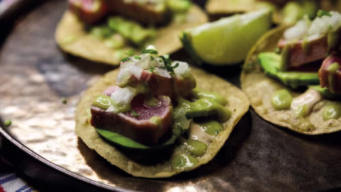 Un Poco Loco - Tacos and Drinks - 2