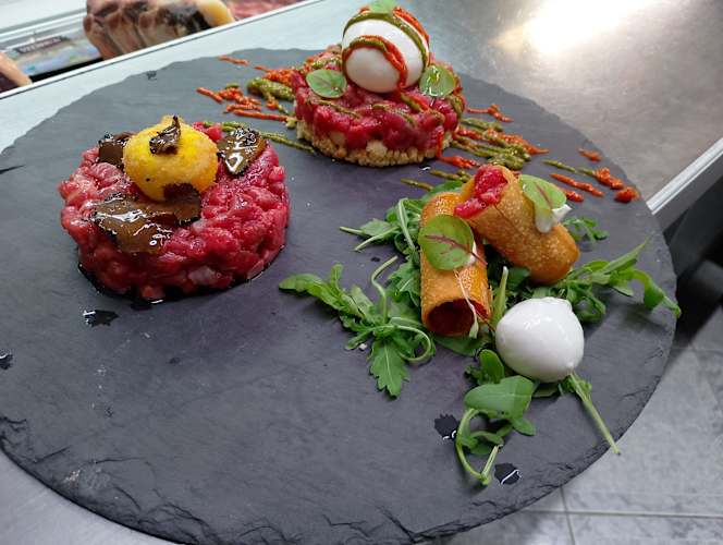 Cocchi's Ristorante Con Brace - 5