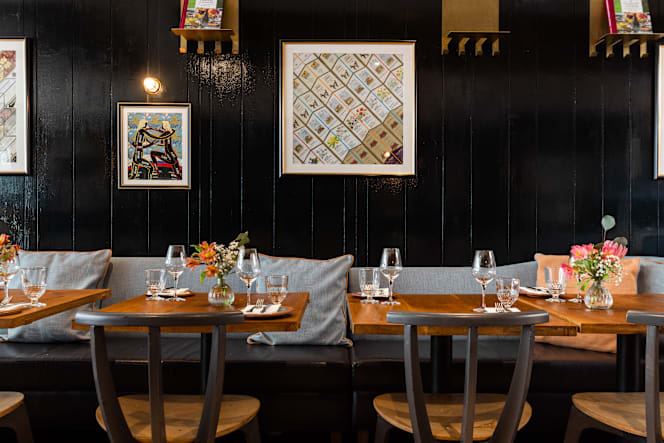 Sussex Bar and Restaurant - 6