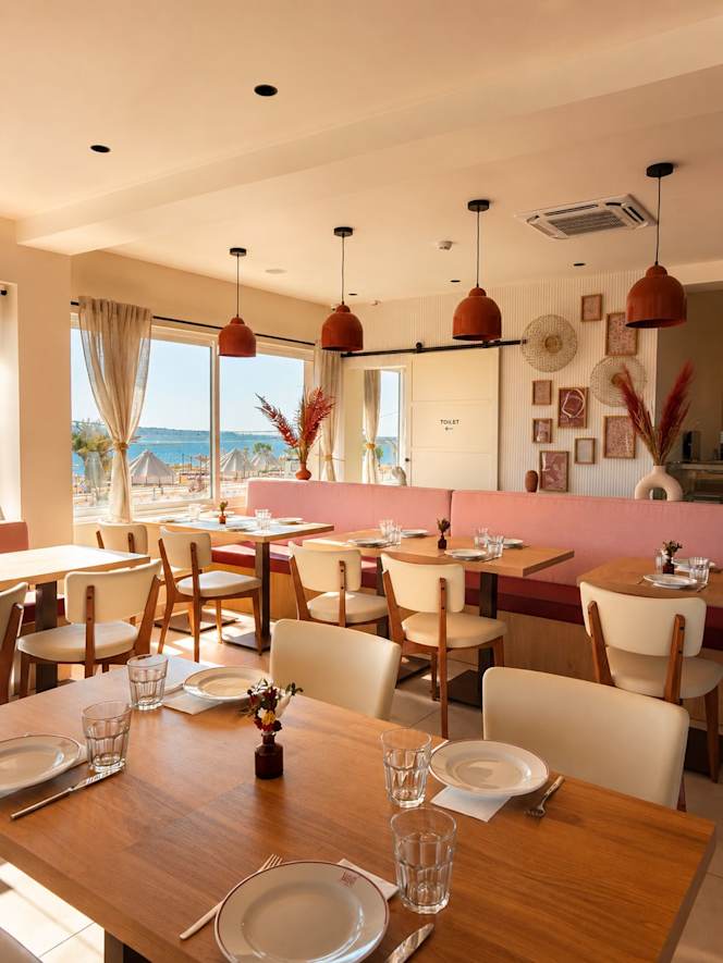 Mazu - Beach Restaurant - 4