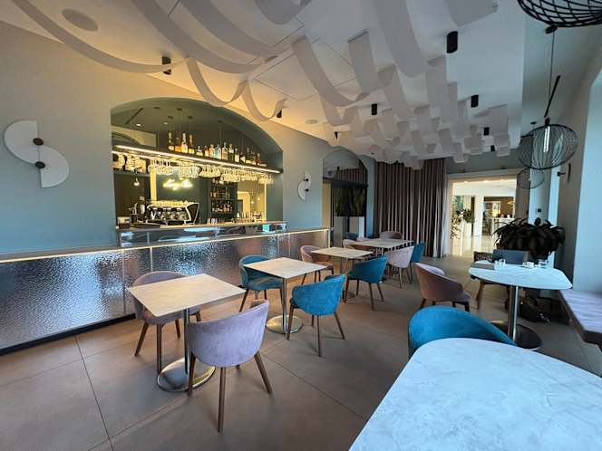 Royal Lounge Bar & Bistrot - 9