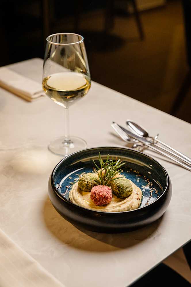 Royal Lounge Bar & Bistrot - 4