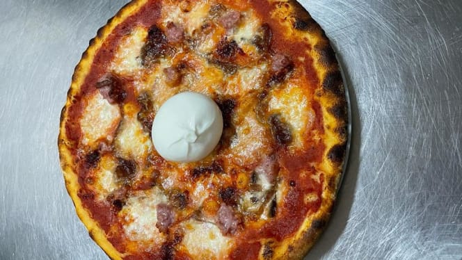 Da I'Coccia Pizza - Via Ippolito Nievo - 1