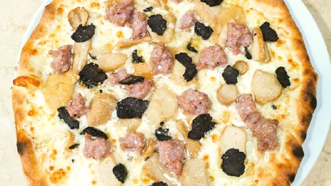 Da I'Coccia Pizza - Via Ippolito Nievo - 3