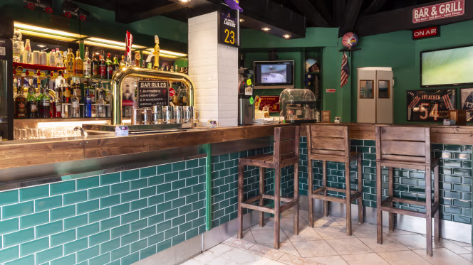 Mr.Jerry Risto Pub - 8