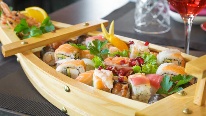 Shiny Sushi And Fusion Restaurant - Milano - 2