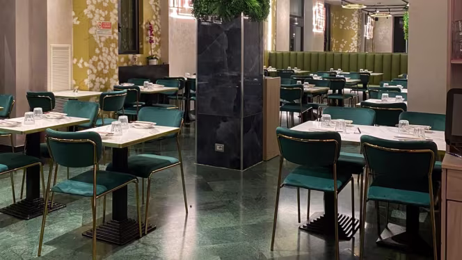 Shiny Sushi And Fusion Restaurant - Milano - 5