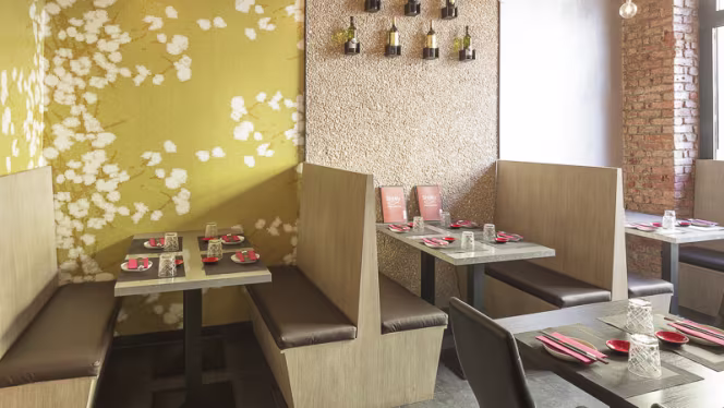 Shiny Sushi And Fusion Restaurant - Milano - 6