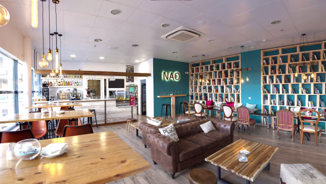 Nao Bistro Bar - 9