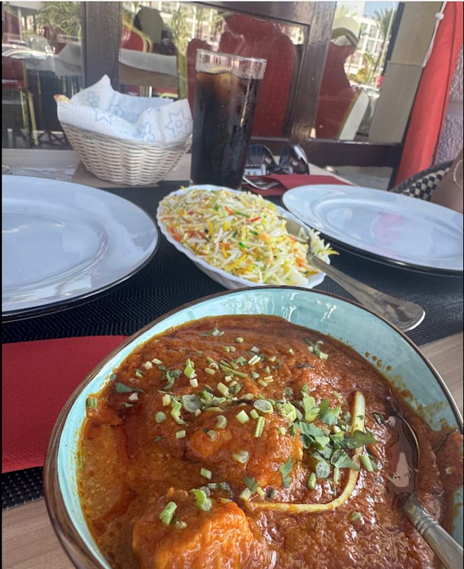 Taj Spicy Indian Restaurant - 5