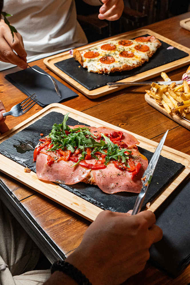 Trova Grill Steakhouse - 4