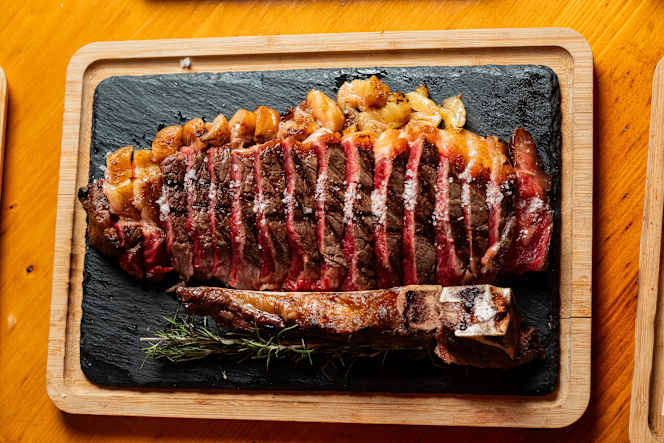 Trova Grill Steakhouse - 2