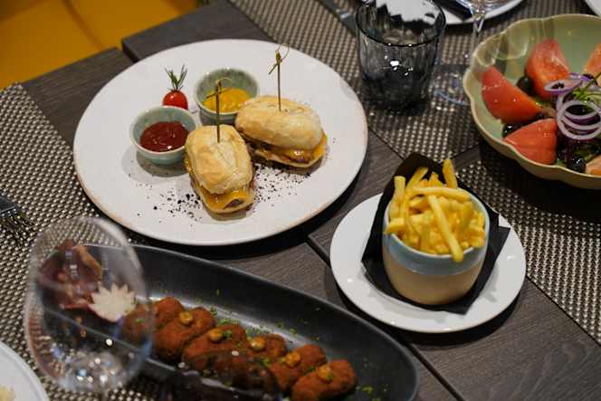 Wine Bar by The Lince Braga - 6